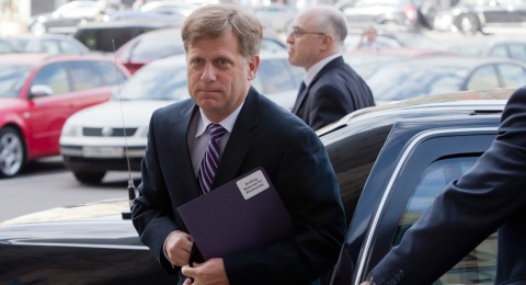 US Ambassador to Russia Michel McFaul arrives at Foreign Ministry headquarters in Moscow on Wednesday, May 15, 2013. Photo: AP