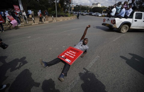 數百個肯亞人在首都進行反貪腐示威遊行