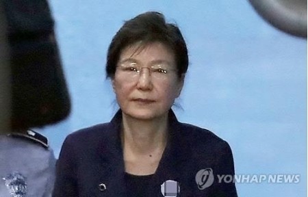 朴槿惠收受國家情報院賄款案 繼四月「閨蜜門」案後一審判決將再度直播