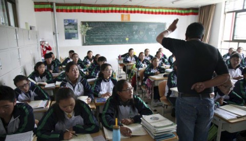 Tibetan schoolchildren banned from religious activities, China says