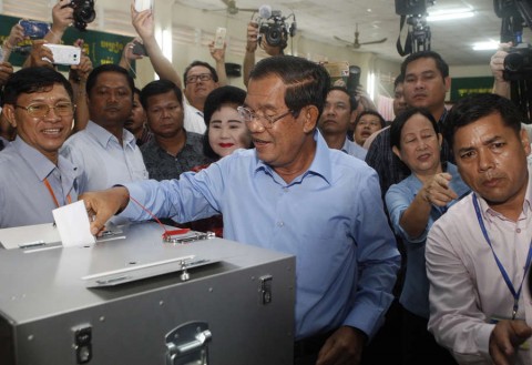 Cambodians vote in 'sham' election without opposition