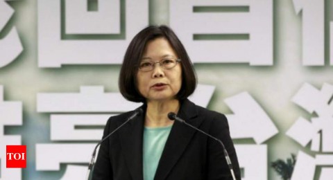 China urges US not to allow stopover by Taiwan president