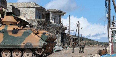 土耳其坦克在敘利亞北部城市Afrin