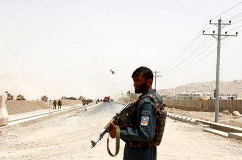 阿富汗汽車炸彈攻擊　釀13死18傷