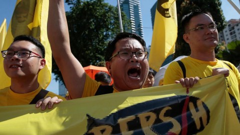馬來西亞數千民眾集會要求涉貪總理辭職