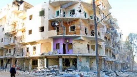 敘利亞阿勒頗東區居民開始返家，大馬士革附近繼續交火